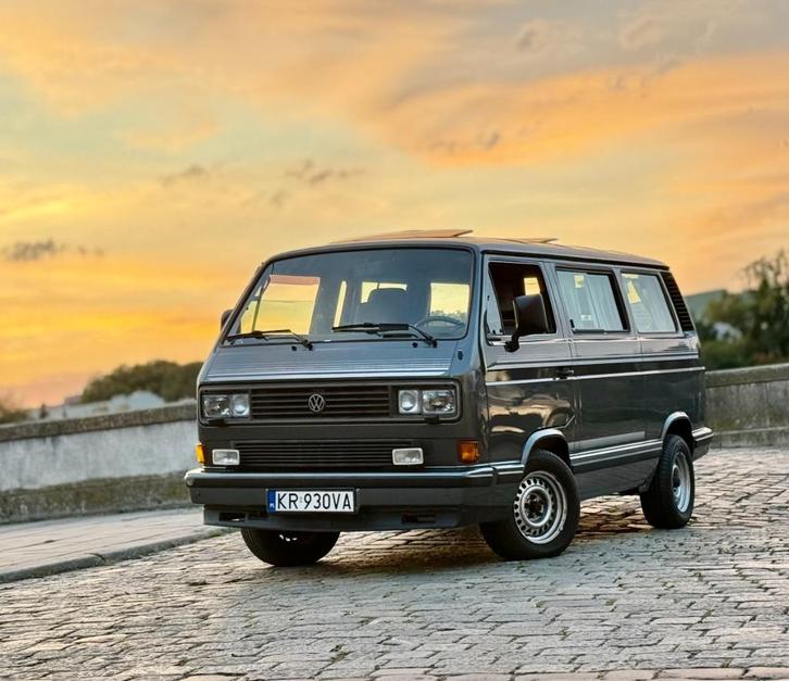 Volkswagen Caravelle Carat T3 B32, Auto's, Volkswagen, Particulier, Transporter, Benzine, Zilver of Grijs, Grijs, Ophalen