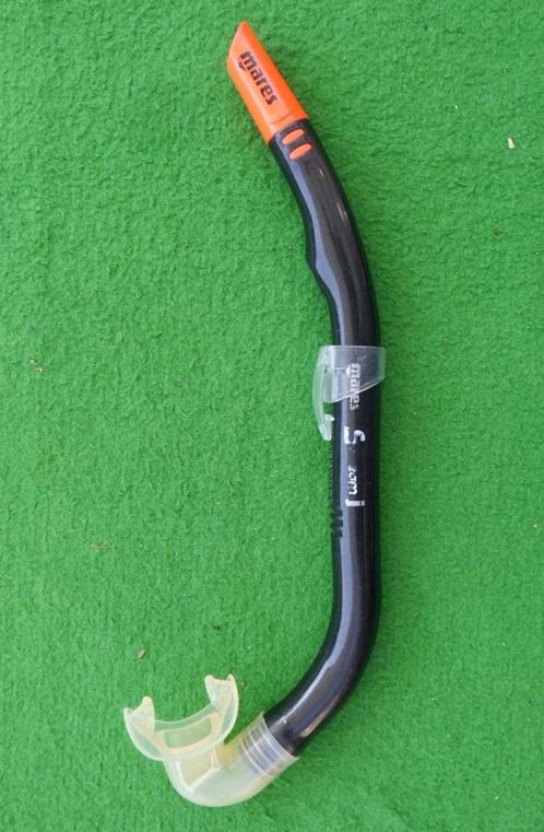 Zwarte snorkel - Mares, Watersport en Boten, Snorkelen, Gebruikt, Snorkel, Verzenden