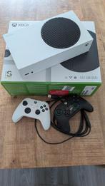 Xbox Series S - Inclusief 2 Controllers!, Spelcomputers en Games, Spelcomputers | Xbox Series X en S, Ophalen of Verzenden, Zo goed als nieuw