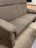 Grijs/bruine 2 zits stoffen bank, Ophalen, ., Zo goed als nieuw, .