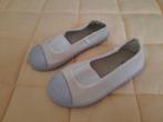witte gymschoenen maat 24, Kinderen en Baby's, Kinderkleding | Schoenen en Sokken, Ophalen of Verzenden, Zo goed als nieuw, Jongen of Meisje