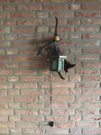 Antieke wandlamp aan gewei, Ophalen of Verzenden, Zo goed als nieuw