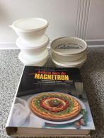 Tupperware jaren zeventig met magnetron kookboek, Huis en Inrichting, Ophalen of Verzenden, Zo goed als nieuw, Overige typen