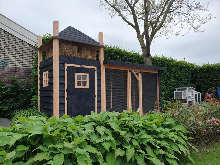 Nieuw kippenhok 4 meter lang hooiberg met ren, Dieren en Toebehoren, Pluimvee | Toebehoren, Nieuw, Kippenhok of Kippenren, Ophalen