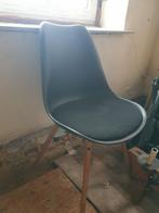2 mooie stoelen, Ophalen, Zo goed als nieuw, Twee