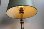 Vintage brocante tafellamp op messing voet en groene kap., Ophalen of Verzenden