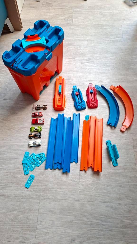 Hot Wheels Track Builder Luxe Stuntbox - Racebaan, Kinderen en Baby's, Speelgoed | Racebanen, Gebruikt, Racebaan, Handmatig, Hot Wheels