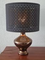 Bronzen bolvoet tafellamp met zwart bruine kap, Huis en Inrichting, Ophalen, Gebruikt, 50 tot 75 cm, Stof
