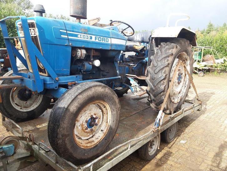 ford 4600ford 4000, Zakelijke goederen, Agrarisch | Tractoren, tot 2500, Ford, tot 80 Pk, Oldtimer, Ophalen of Verzenden