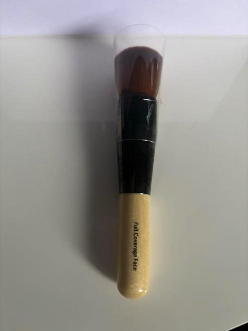 Bobbi Brown Full Coverage Face Brush - Nieuw - make-up kwast, Sieraden, Tassen en Uiterlijk, Uiterlijk | Cosmetica en Make-up