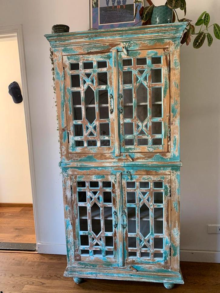 Blauwe houtsen servieskast van Piet Klerkx, Huis en Inrichting, Kasten | Buffetkasten, Zo goed als nieuw, 200 cm of meer, 25 tot 50 cm