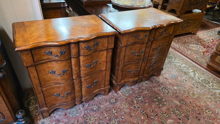 Koppel notenhouten commodes, Antiek en Kunst, Antiek | Meubels | Kasten, Ophalen