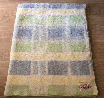 2 Persoons 100 % wollen AaBe deken | 180 X 220 cm beschikbaar voor biedingen