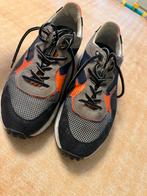 Floris van Bommel Sneakers Maat 7.5 (41), Kleding | Heren, Schoenen, Ophalen of Verzenden, Gedragen, Overige kleuren, Sneakers of Gympen