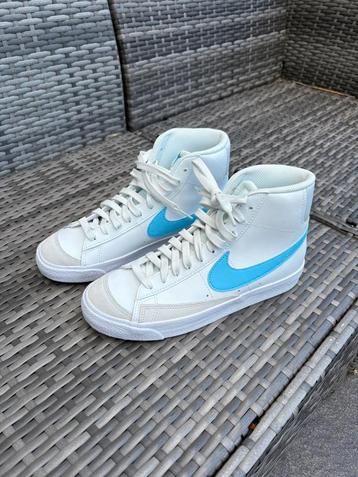 Nikes blazer beschikbaar voor biedingen