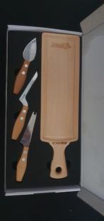 Nieuw Kaasplankje met Mesjes - Boska Amigo, Ophalen, Nieuw, Hout
