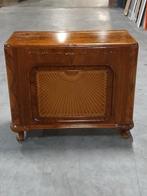 Antieke houten kast met rieten detail, Ophalen of Verzenden