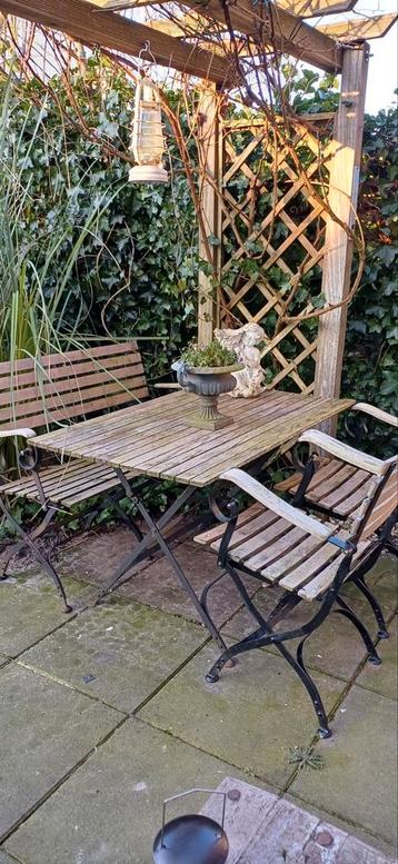 Brocante bistro tuinset beschikbaar voor biedingen