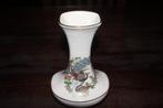vaas hand made in greece 20 cm, Huis en Inrichting, Gebruikt, Wit, Aardewerk of Porselein, Ophalen of Verzenden