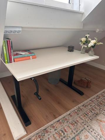 Wit Zit-Sta Bureau - Slinger, 120x80cm beschikbaar voor biedingen