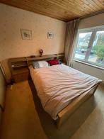 Gratis 2-persoonsbed licht eiken - Maastricht, Gebruikt, Beige, Tweepersoons, Ophalen of Verzenden