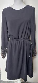 (JU20) zwarte jurk, zilver/goud paletten, Party Coll. - S, Kleding | Dames, Jurken, Maat 38/40 (M), Zwart, Ophalen of Verzenden