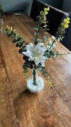 6 vaasjes met kunstbloemen, Ophalen, Zo goed als nieuw, Binnen