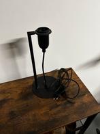 Zwarte Tafellamp Karwei Nicke, Huis en Inrichting, Lampen | Tafellampen, Ophalen, Zo goed als nieuw, Metaal, 50 tot 75 cm