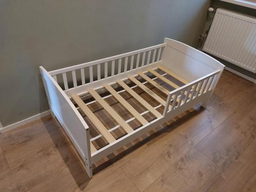 Peuterbed, Kinderen en Baby's, Kinderkamer | Bedden, Gebruikt, 140 tot 160 cm, 70 tot 85 cm, Lattenbodem, Matras, Ophalen