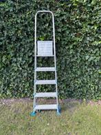 huishoudtrap 5 treden, Doe-het-zelf en Verbouw, Ladders en Trappen, Ophalen, Gebruikt, Trap, Opvouwbaar of Inschuifbaar