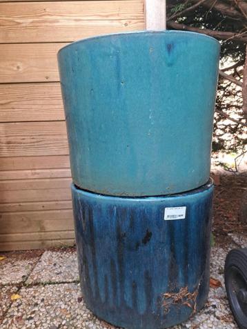 Twee bloem potten Carmen oceaan blauw D37 H32 beschikbaar voor biedingen