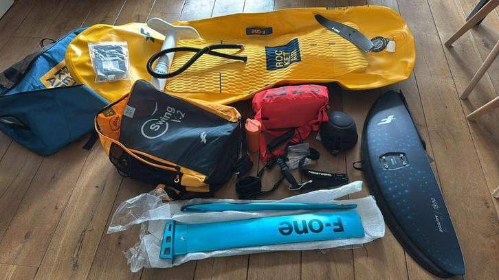 Ongebruikte complete F-one wingfoilset inclusief extra’s, Watersport en Boten, Wingsurfen, Nieuw, Wingsurfset, Ophalen