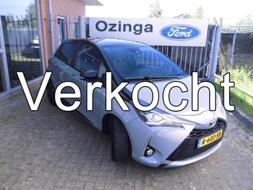 Toyota Yaris 1.5 Hybrid Dynamic Automaat two-tone-camera-pdc beschikbaar voor biedingen