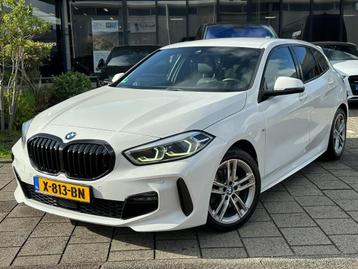 BMW 1-serie 118i High Executive l M-PAKKET l SFEERVERLICHTIN beschikbaar voor biedingen