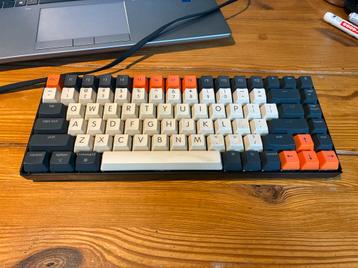 Keychron K2 A3 - Werkt prima, mist pootje beschikbaar voor biedingen