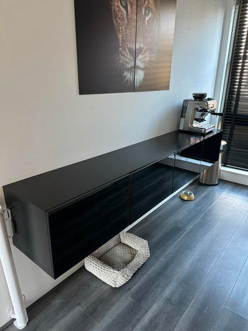 Ikea Besta zwart met hoogglans zwarte deurtjes., Huis en Inrichting, Kasten | Wandmeubels, Minder dan 100 cm, Minder dan 150 cm