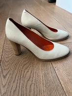 Pumps Fred de la Bretoniere, Pumps, Beige, Ophalen of Verzenden, Zo goed als nieuw