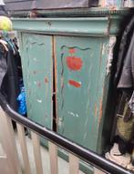 Landelijke boerenkast, massief hout, doorleefde patina, Ophalen, Gebruikt