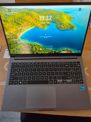 Samsung Galaxy Book4 (15.6", Intel Core i3, 8GB, 256GB) beschikbaar voor biedingen