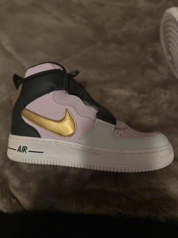 Nike Air Force 1 Utility Mid – Paars Goud Wit Zwart (Nieuw) beschikbaar voor biedingen
