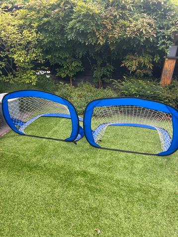 Voetbaldoelen - Set van 2 Pop-up Doelen beschikbaar voor biedingen
