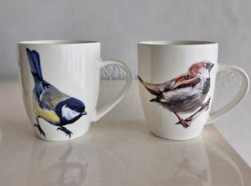 Twee senseobekers met Vogelopdruk beschikbaar voor biedingen