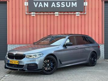 BMW 5-serie Touring 530i xDrive M Pano Virtual Carplay Camer beschikbaar voor biedingen