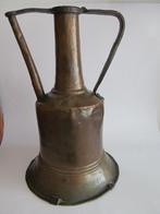Antieke koperen Bedoeïenen waterkan., Antiek en Kunst, Ophalen, Koper