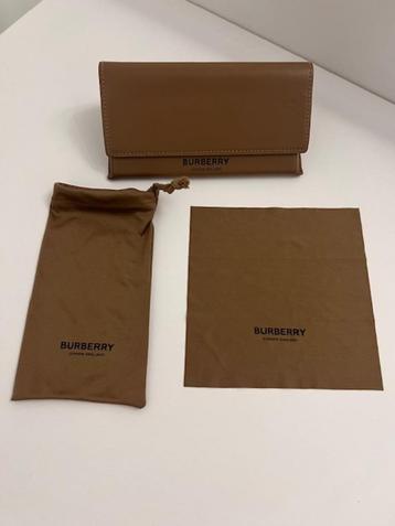 Burberry zonnebril case box doos doosje brillencase bruin beschikbaar voor biedingen