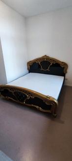 Italiaans design bed met matras - comfort en stijl!, Gebruikt, Zwart, Tweepersoons, Ophalen of Verzenden