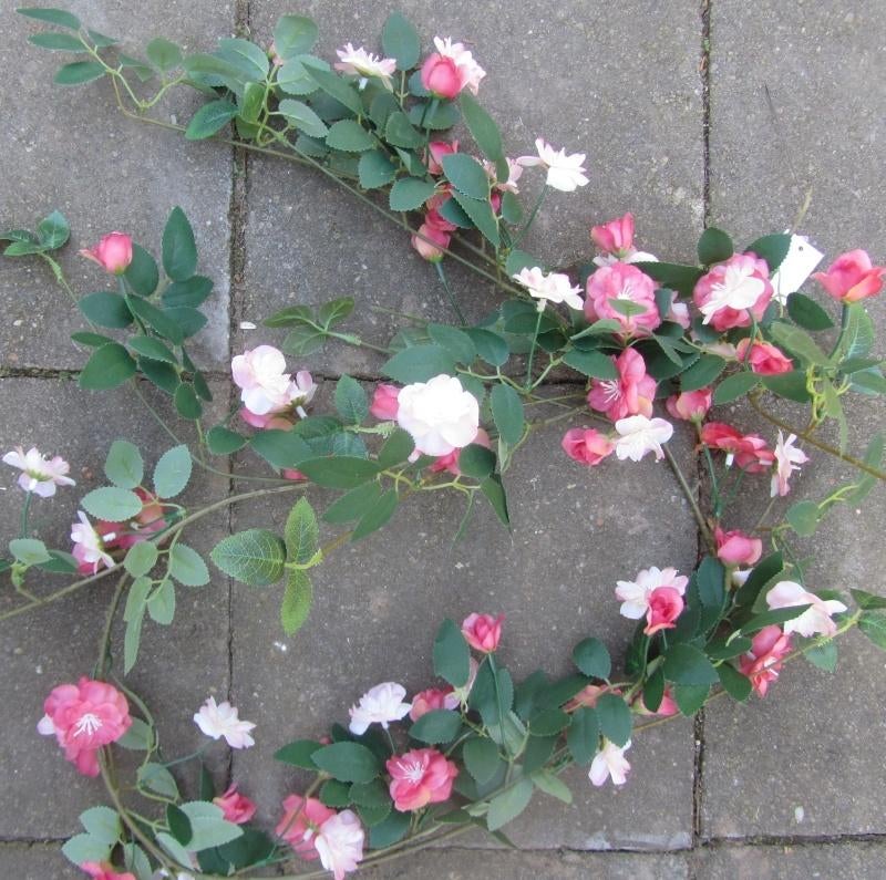 ROOSJES GUIRLANDE - KUNST - 165 CM