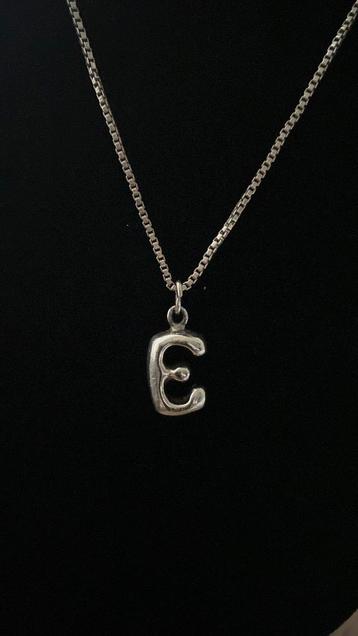 Echt Zilveren Venetiaanse ketting met Zilveren Letter E beschikbaar voor biedingen