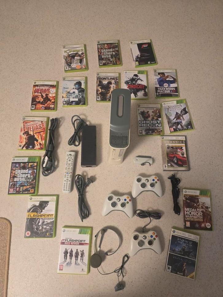 Xbox 360 Console met Games en Accessoires, Spelcomputers en Games, Spelcomputers | Xbox 360, Gebruikt, 60 GB, 360 Arcade of Core