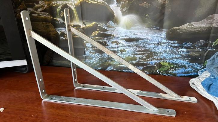 2 Hoekijzers - Industrieel Yzer 330x500 versteviging ijzer, Doe-het-zelf en Verbouw, IJzerwaren en Bevestigingsmiddelen, Gebruikt